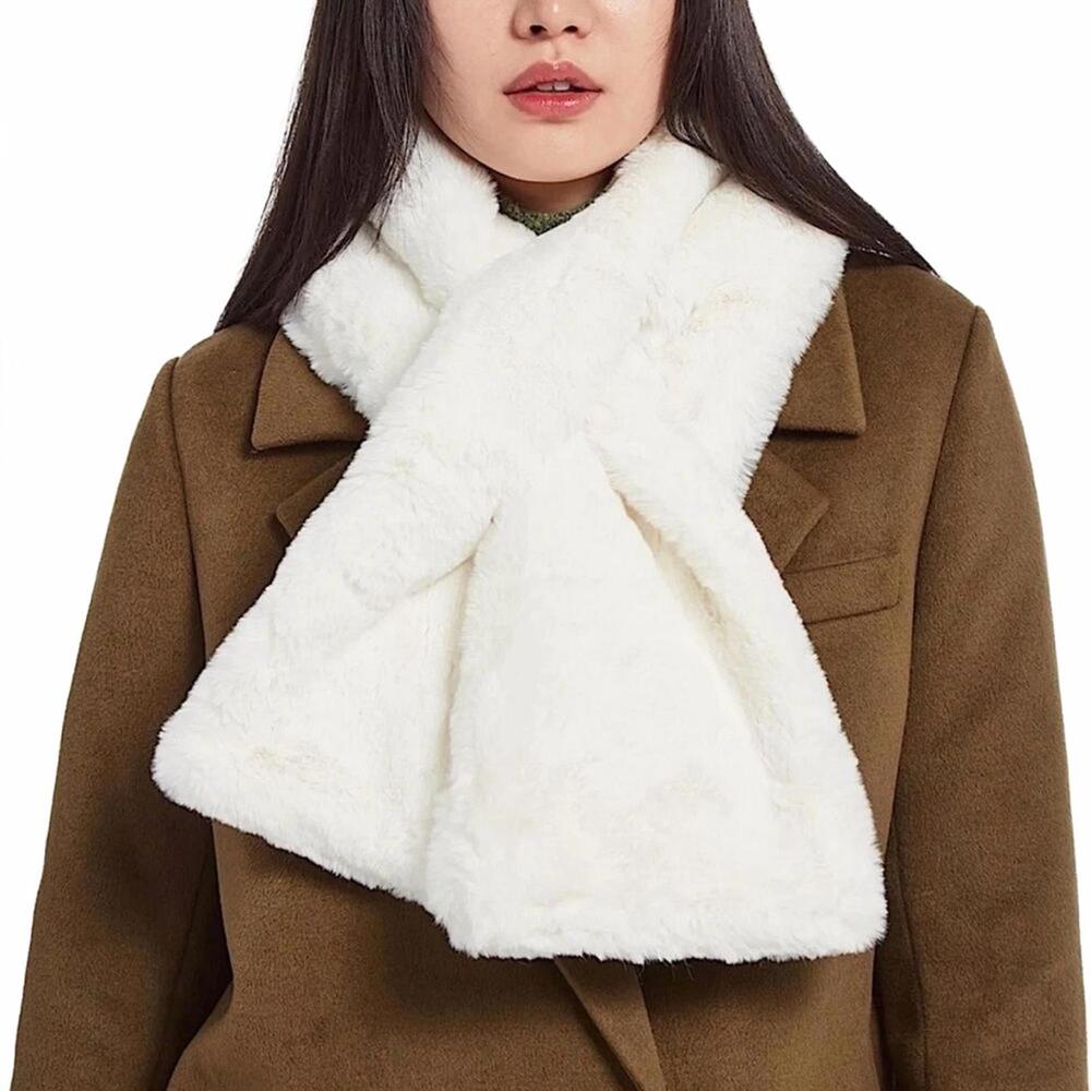 Apparis Women's Bambi Faux Fur Rectangle Winter Scarf Cream